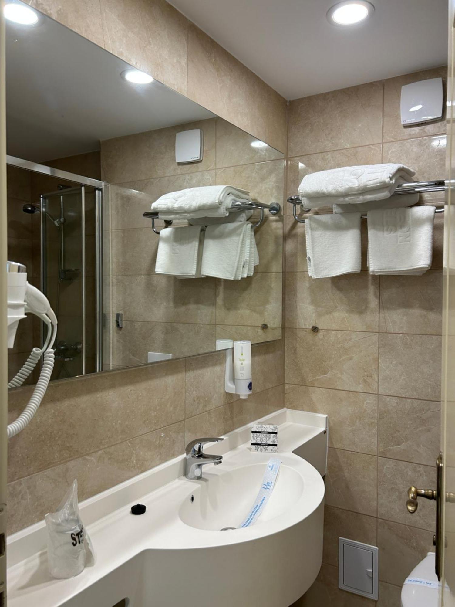 Hotel Agora Neptun Luaran gambar
