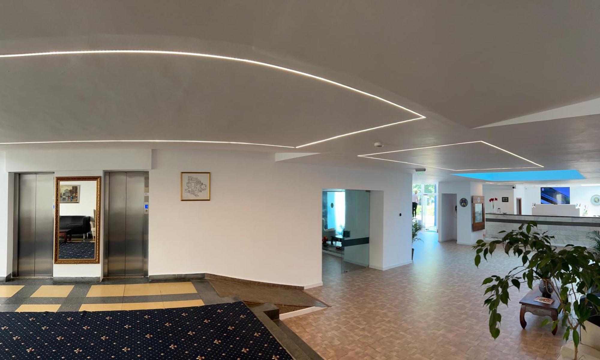 Hotel Agora Neptun Luaran gambar